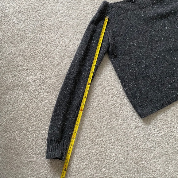 Stylish gray wool/mohair/angora scoop neck sweater - Picture 9 of 9